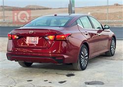 نيسان ألتيما